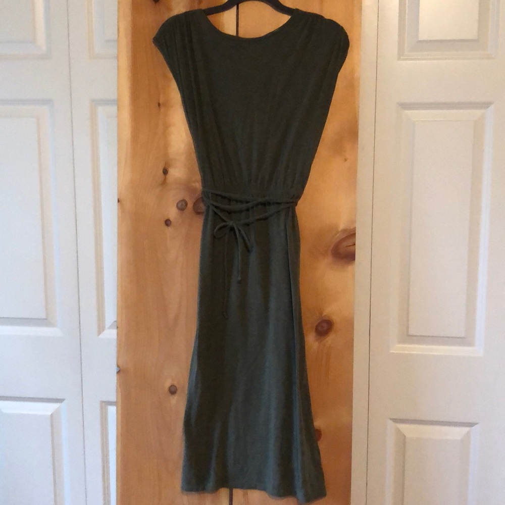 Loft tunic with wrap around cable tie